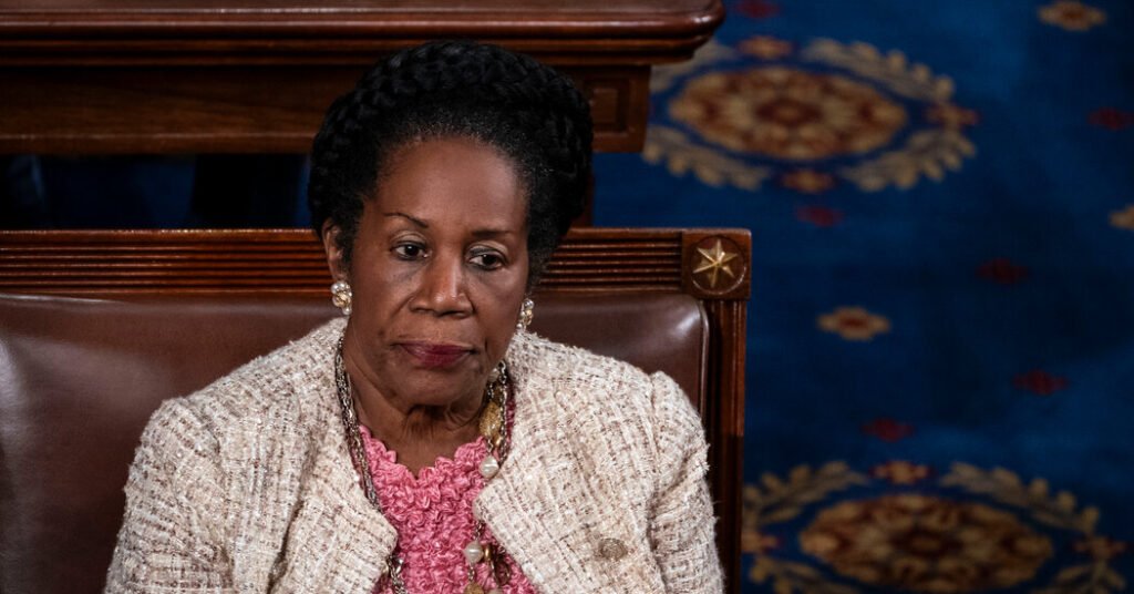 Race for Houston Mayor Heads to a Runoff