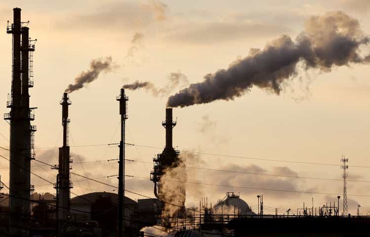 Phillips 66 stock gains after activist Elliott takes $1 billion stake, seeks board seats