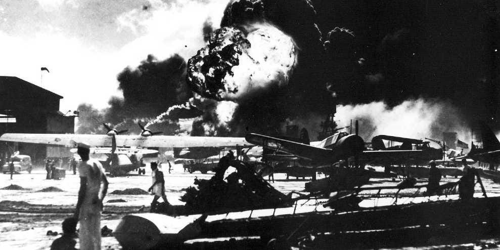19 Unforgettable Images From the Pearl Harbor Attack 82 Years Ago