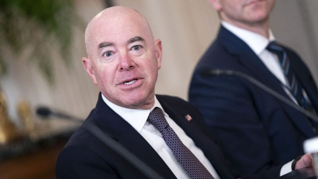 3 Republicans buck their party, vote against impeaching DHS Secretary Mayorkas