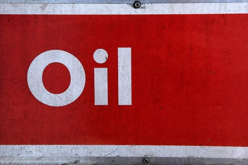 Oil slips after large US crude stock build By Reuters