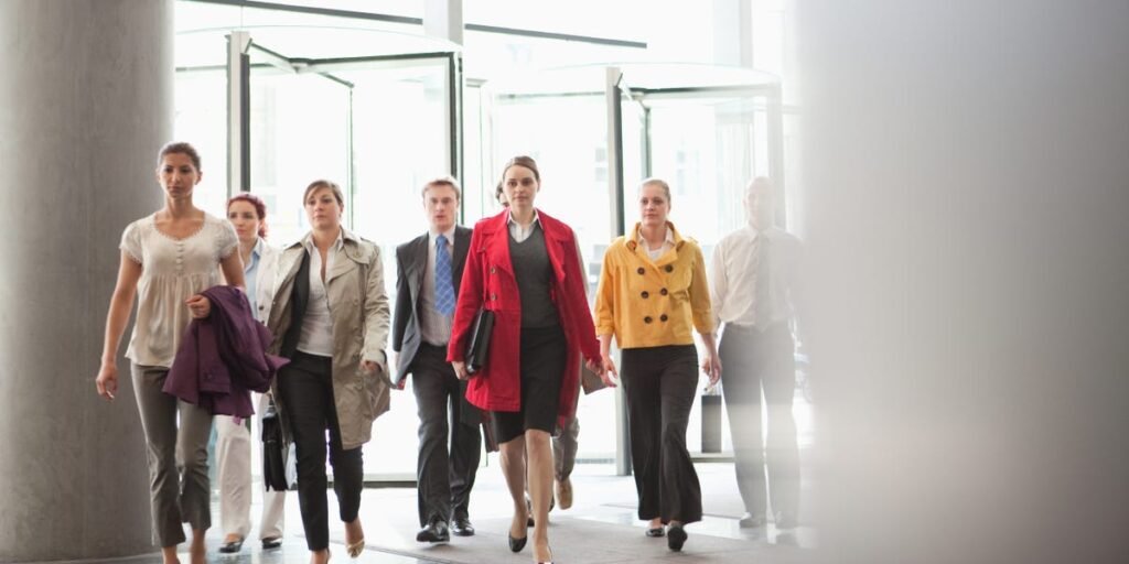 Forcing Workers Back to the Office Is ‘Dinosaur Management’: Expert