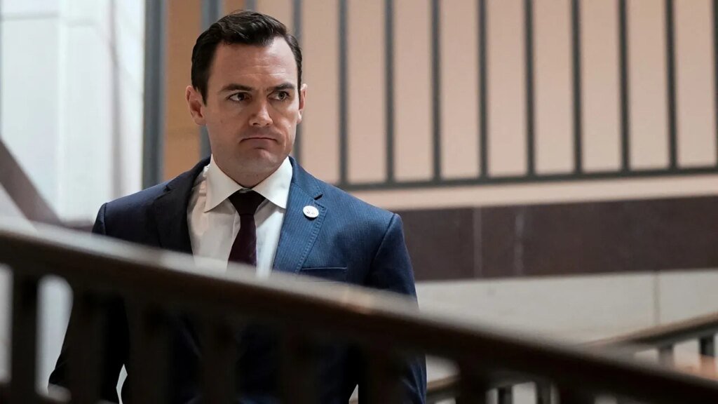 Chinese communists ‘desperate to crush’ religion, ‘faith in God’ Republican rep warns