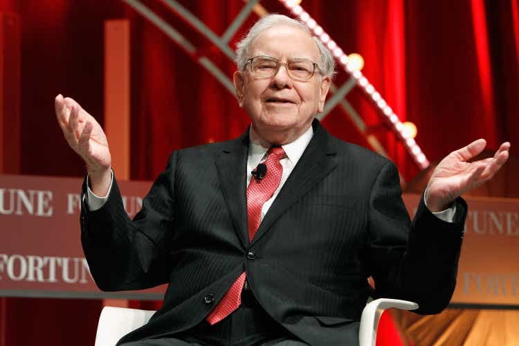 Berkshire Hathaway Q4 operating earnings climb 28%, cash pile tops $167B (NYSE:BRK.B)