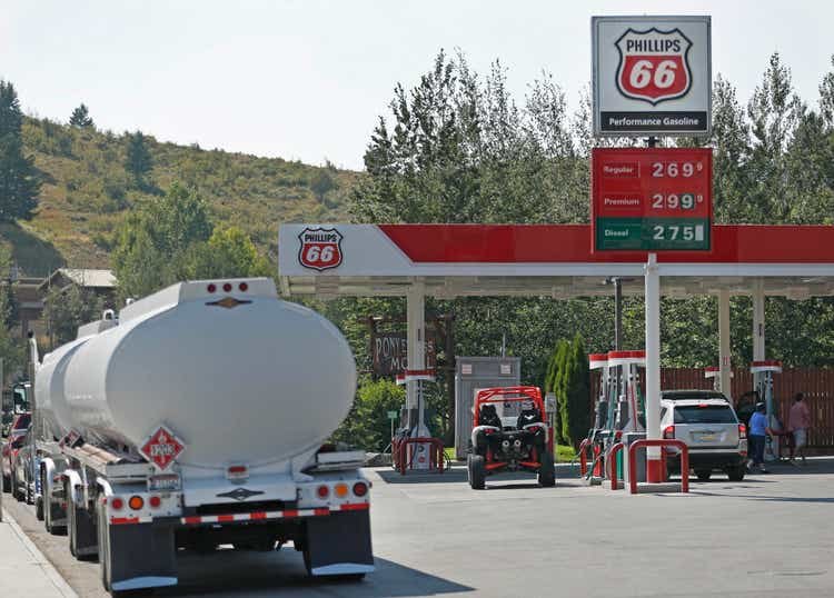 Phillips 66 to shut Rodeo refinery’s crude operations in February (NYSE:PSX)