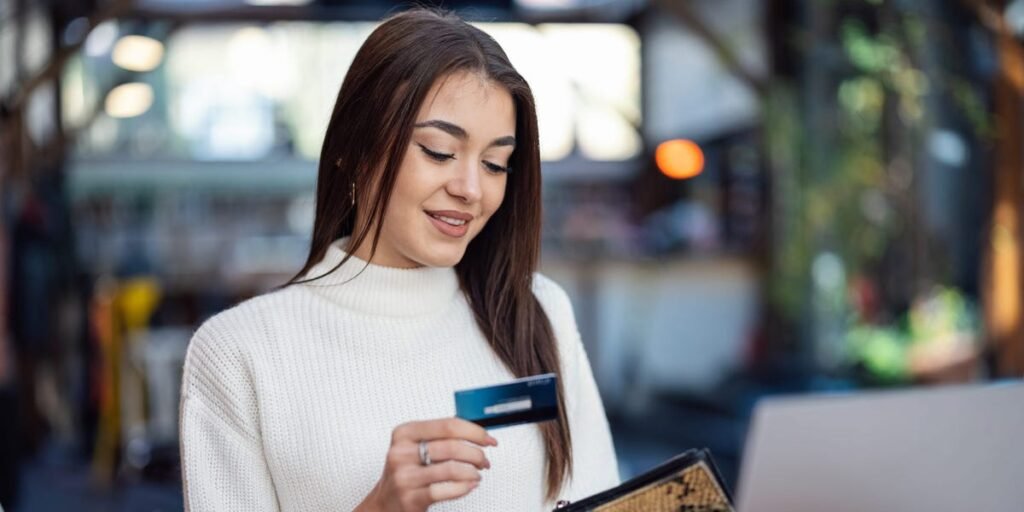 Credit Card Crisis Escalates for Millennials and Gen Z