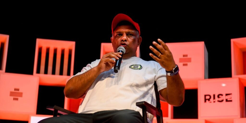 Tony Fernandes Says His PR Team Doesn’t Check His Social Media Posts