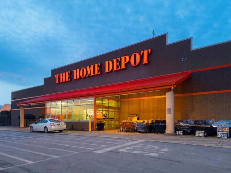 Home Depot to buy specialty distributor SRS Distribution in $18.25B deal (NYSE:HD)