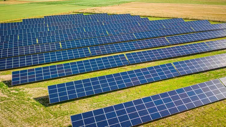 Emeren guides for growth in 2024 despite larger year-earlier loss