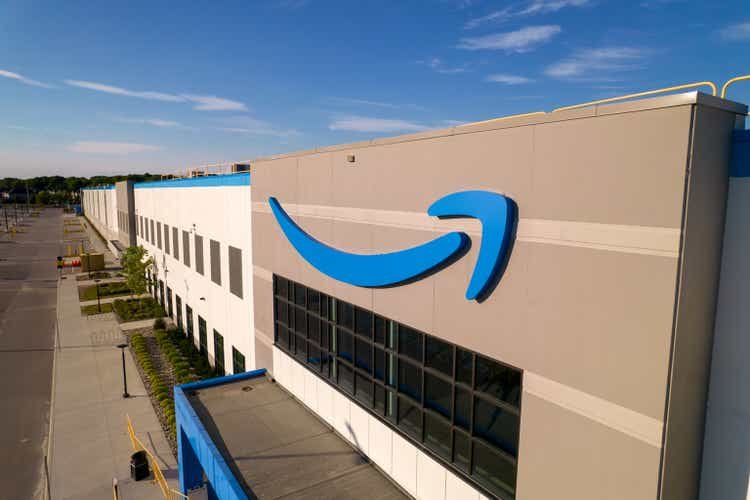 Unifor files application with Canadian labor board to unionize Vancouver warehouse (AMZN)