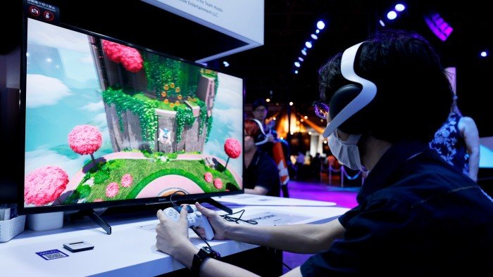 Nintendo and Sony head into ‘grim’ holiday season with old consoles and no big releases