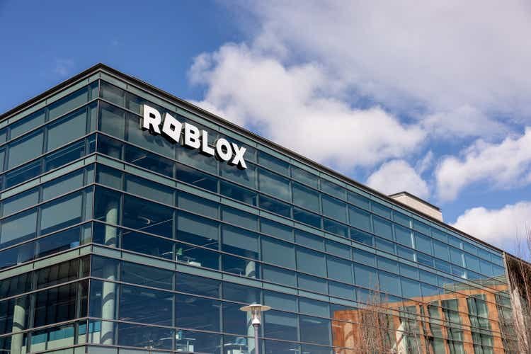 Morgan Stanley sees growing opportunity for Roblox after strong Q3 report (RBLX)