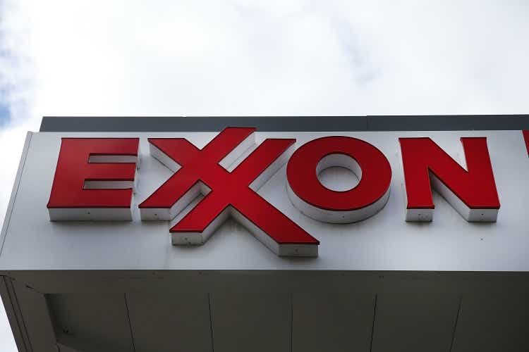 Exxon CEO says Trump should keep U.S. in Paris climate agreement (NYSE:XOM)