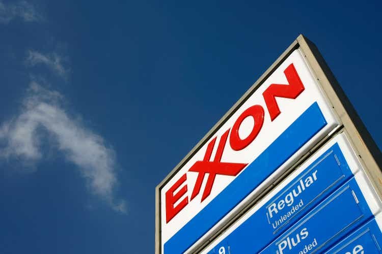 Exxon to cut nearly 400 Pioneer employees in Texas by 2026 (NYSE:XOM)