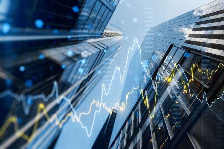 Winners and losers from the November retail sales report (NYSEARCA:XRT)