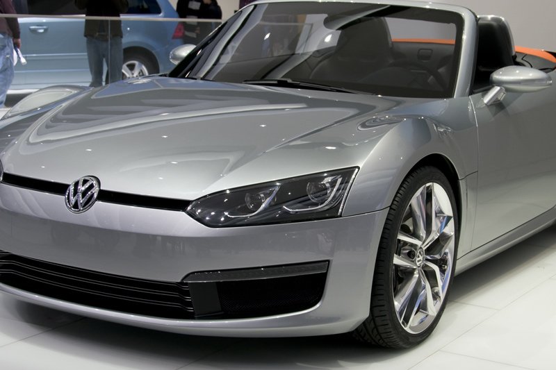 VW reaches deal with union after gruelling talks By Reuters
