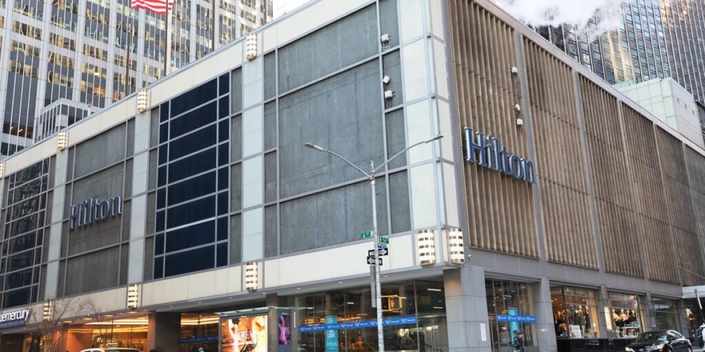UnitedHealthcare CEO Fatally Shot in Manhattan