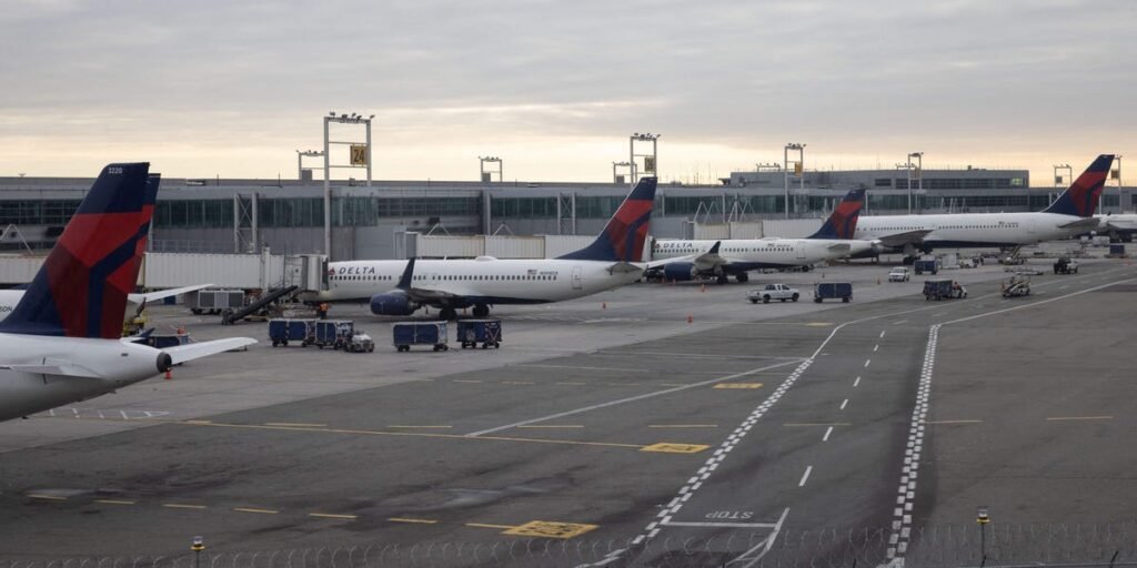 Delta Stowaway Accused of Removing Tag and Trying to Escape to Canada