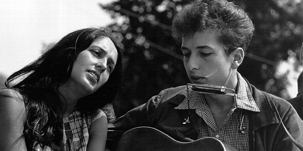Bob Dylan and Joan Baez’s Real-Life Relationship: How They Met, Broke up