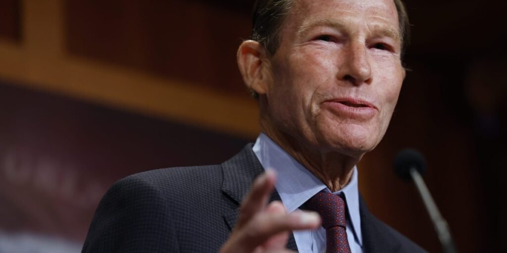 Senate report calls U.S. effort to keep advanced chips away from China and Russia ‘inadequate’