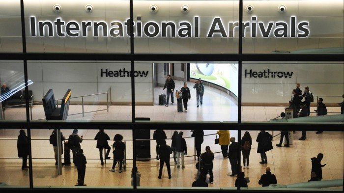 Heathrow predicts Christmas travel boom