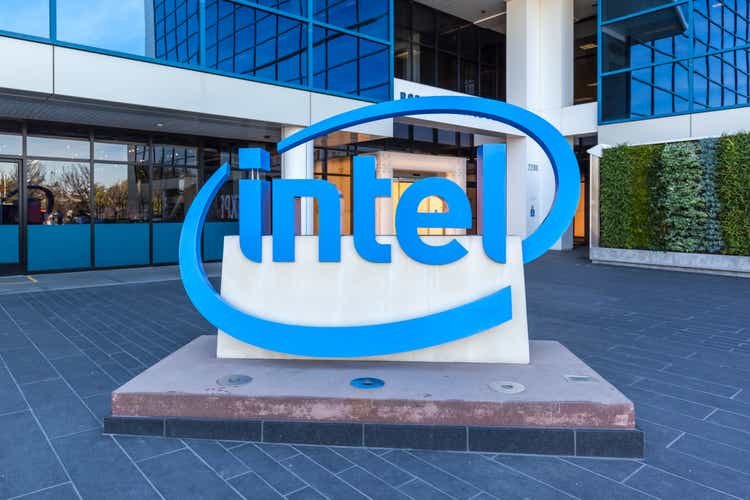 Here is the most likely CEO candidate for Intel (INTC:NASDAQ)