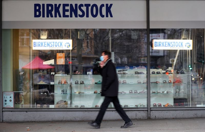 Birkenstock upgraded to ‘buy’ by HSBC on growth, margin recovery By Investing.com