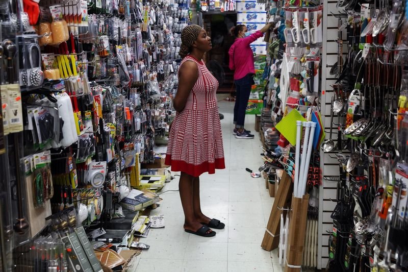 How consumers and business might be impacted by potentially sweeping tariffs By Investing.com