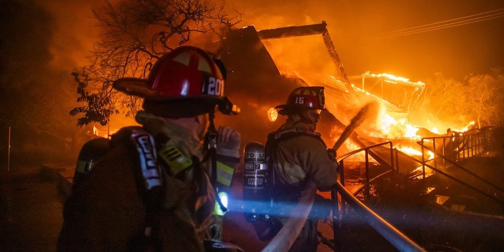 Los Angeles Wildfires Continue to Spread, Burning Over 39,000 Acres