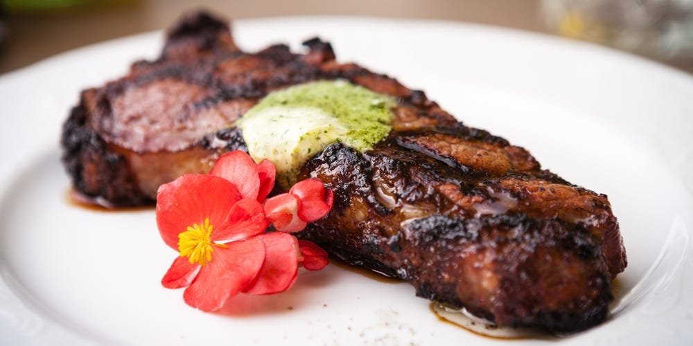 Chef of 10 Years Shares Tips for Cooking Foods Everyone Should Know