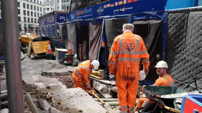 UK approaches potential administrators for Thames Water