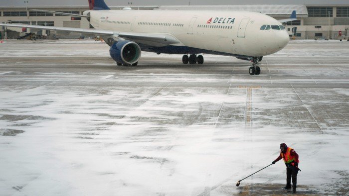 Delta sees profit boost from continued strength in travel demand