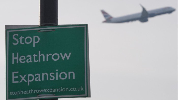 Ed Miliband says he will not resign over Heathrow’s third runway