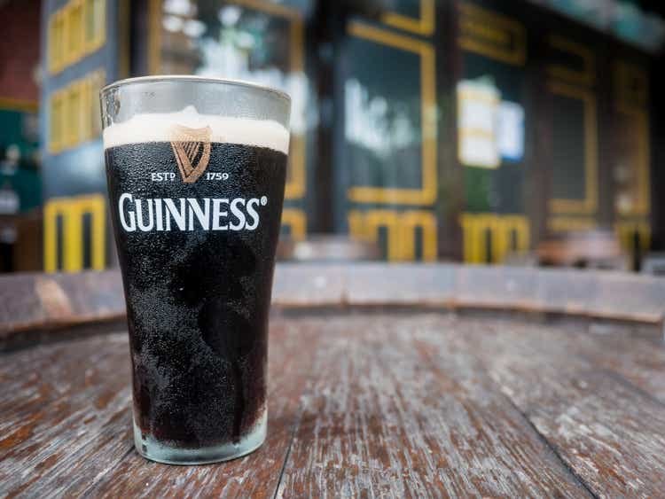 Diageo gains on report it’s reviewing drinks portfolio, Guinness brand (DEO:NYSE)