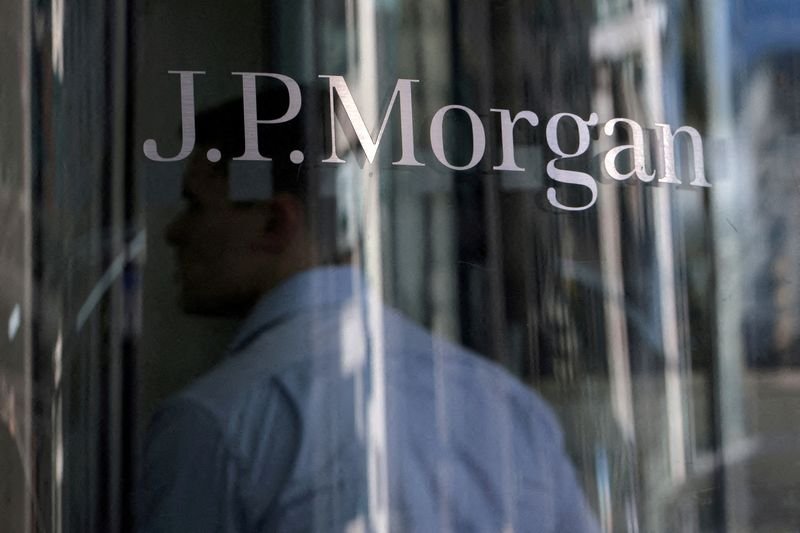 JPMorgan Chase quarterly revenue tops estimates amid strong Wall Street activity By Investing.com