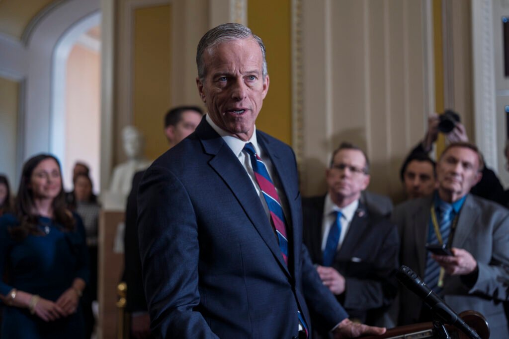 GOP leaders mull a big debt-and-funding deal with Democrats