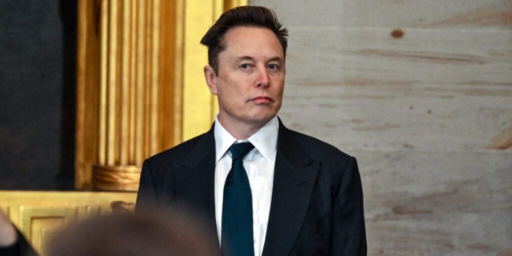 Veterans Affairs Workers Denounce OPM Email Amid Elon Musk’s DOGE Push