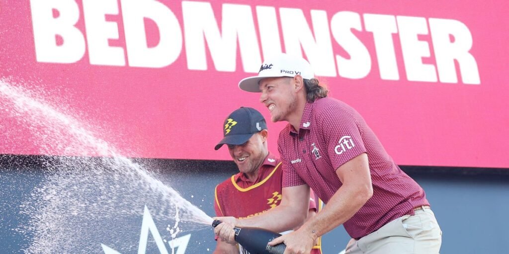 Trump’s NJ Golf Clubs Can Serve Liquor 6 More Months Despite Felonies