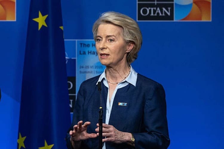 EU pauses tariff retaliation as trade talks with Trump administration continue