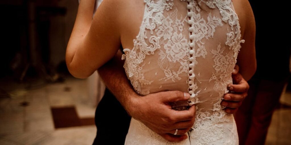 I Didn’t Get a Plus-One, but Going Alone to the Wedding Was Better