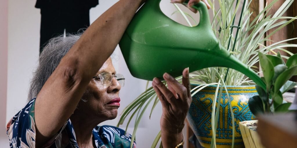 I’m 85, Looking for Work, No Job After Hundreds of Applications