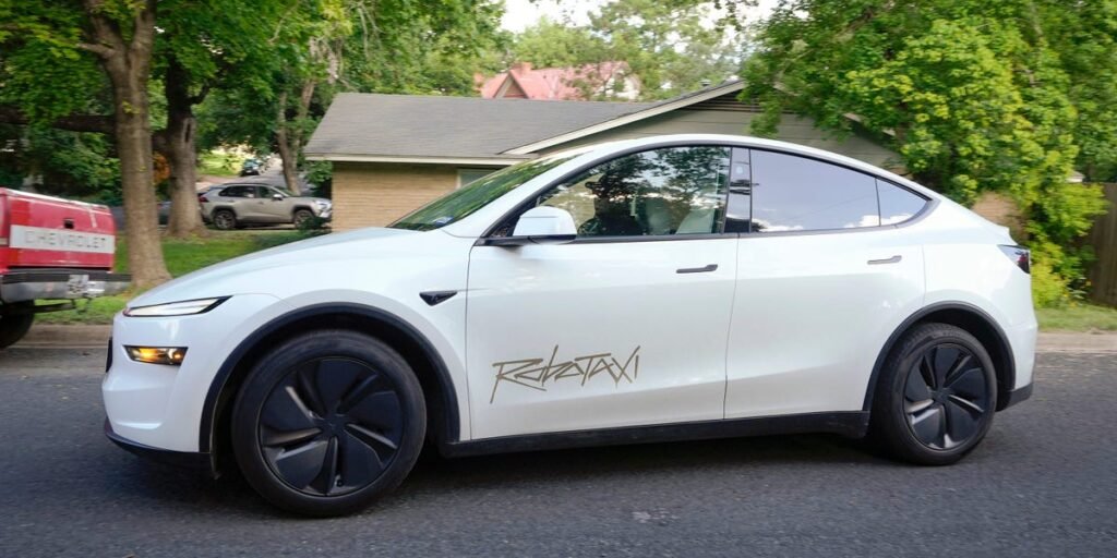 Tesla Robotaxi Secures Texas Permit for Ridehailing Service
