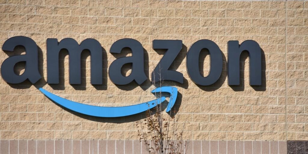 Amazon VP Tells Remaining Workers to ‘Lean in on AI’ in Internal Memo