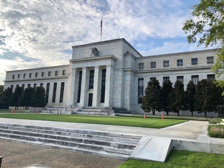 Most Fed members expect further policy easing, but others are more cautious, FOMC minutes show