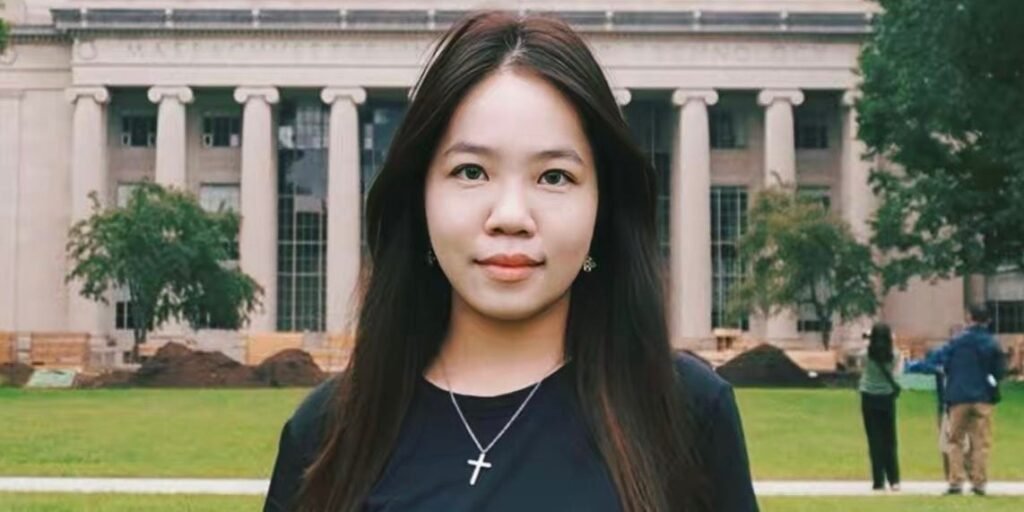 18-Year-Old Founder Rejects the Dropout Myth and Is Headed for College