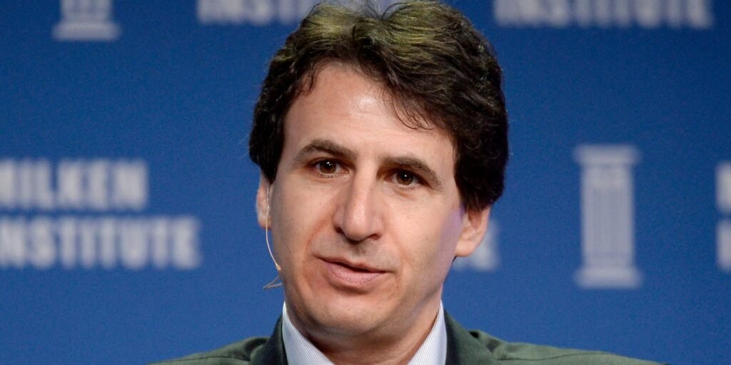 Apollo Plans a Christmas Gift: a Definitive Guide to Private Credit