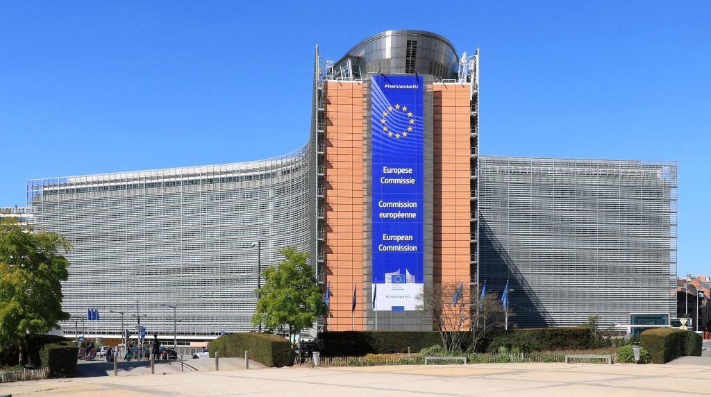 EU Wants ESMA to Oversee Crypto Like the SEC Does in US