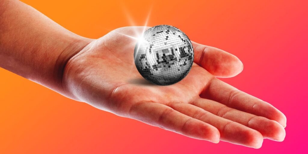 Young Americans Are Reinventing Partying to Fight Loneliness