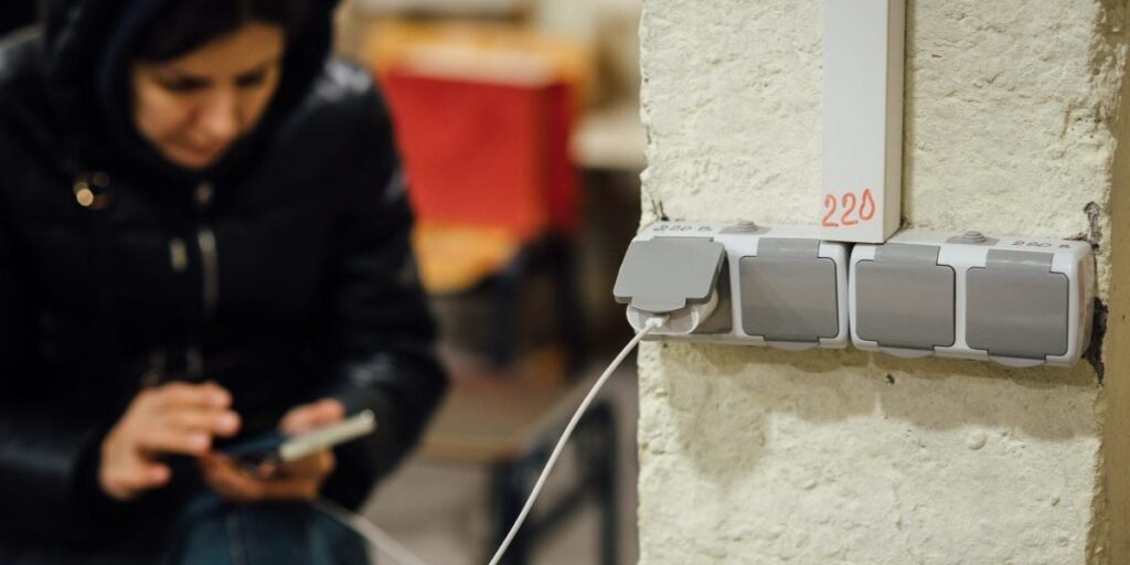 How Ukraine’s War-Hardened Cities Respond to Mass Blackouts in Winter