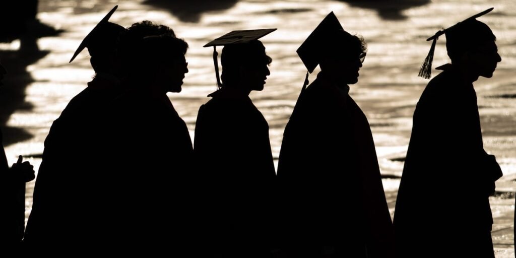 Student-Loan Borrowers Now Have More Time to Protect Tax Refunds